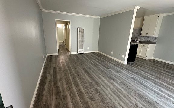 5th image of 8807 Owensmouth Ave APT 5