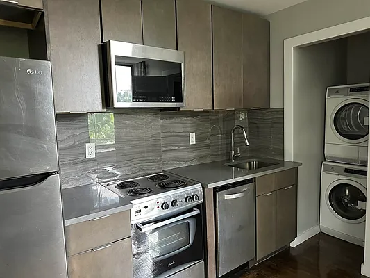 Rented by Premier One Realty LLC | media 4