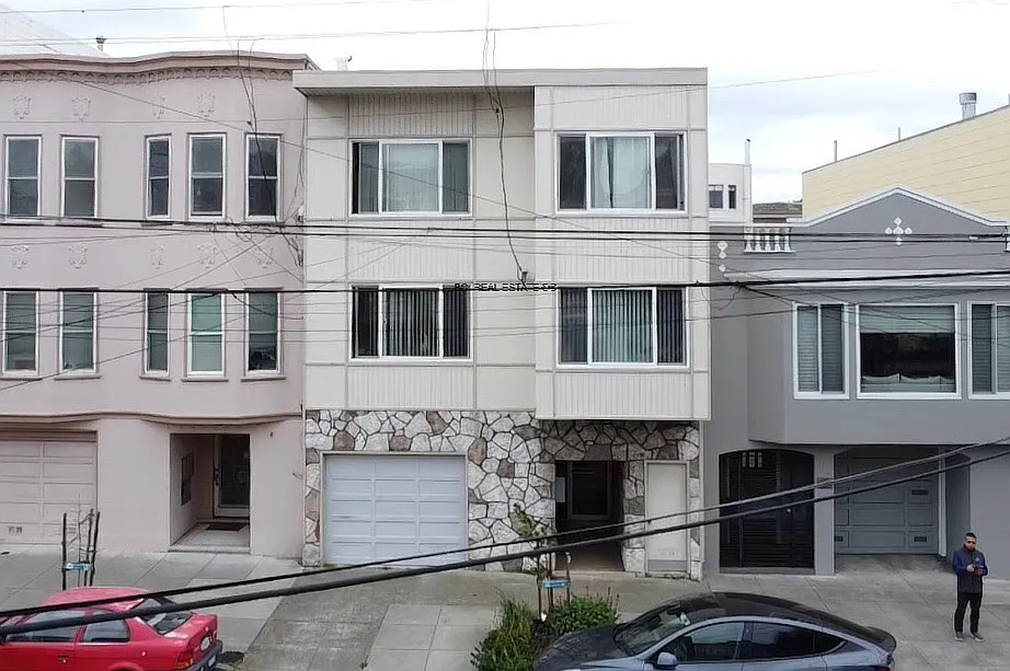 1 bed, $3,420 — Photo 2