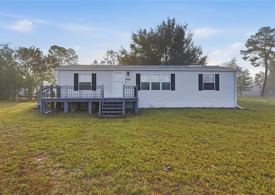 1st image of 4080 NE 47th St