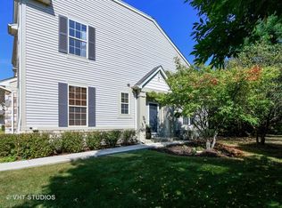 553 Shakespeare Dr, Grayslake, IL 60030