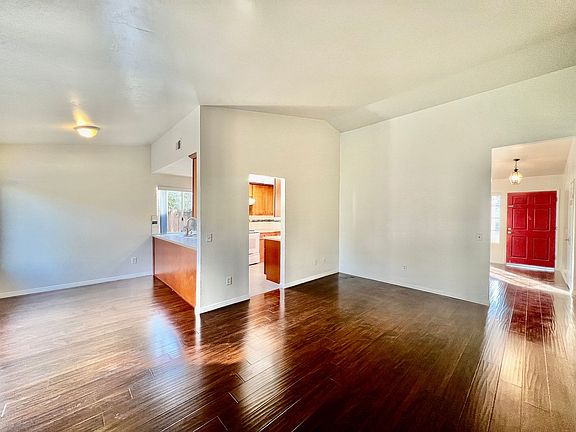 5th image of 10062 Riverhead Dr