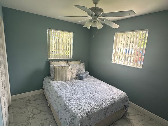 4th image of 9223 SW 49th Pl