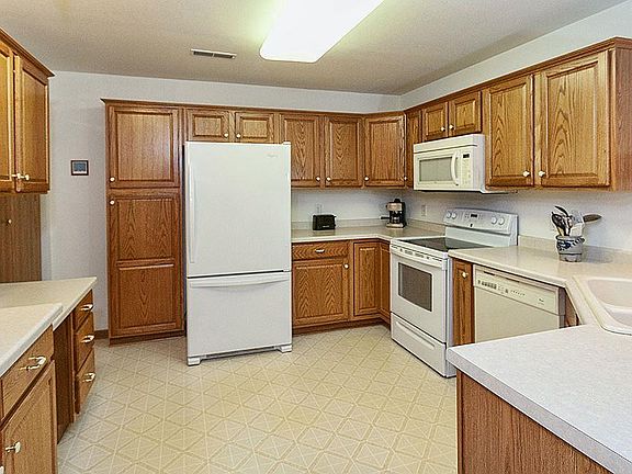 5th image of 2119 Miller Creek Dr