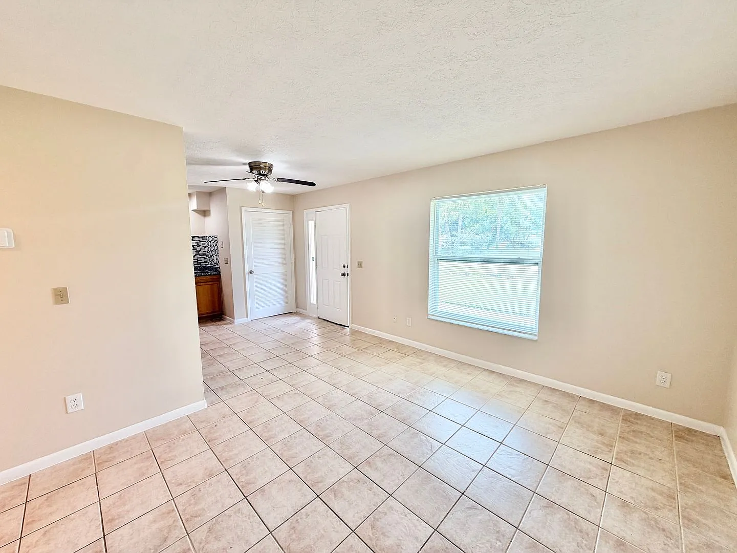 PB - Tropicana Blvd Land Trust (3047 TB) — Photo 4