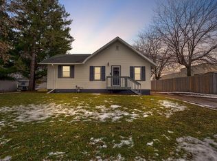 1739 5th St NW, Faribault, MN 55021