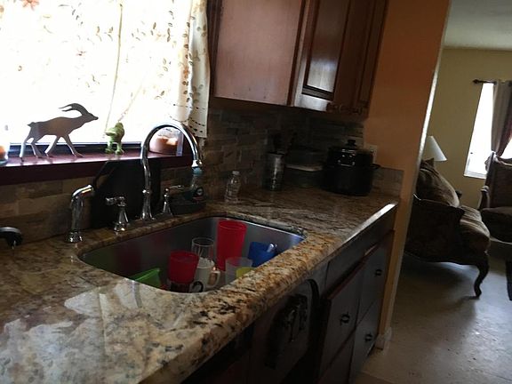 4th image of 4682 Summit Blvd #468