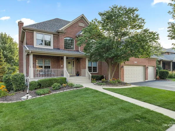 4N550 School Rd, St Charles, IL 60175