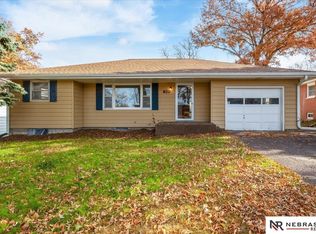 820 Northborough Ln, Lincoln, NE 68505