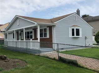 311 Windsor Dr, Ventnor City, NJ 08406