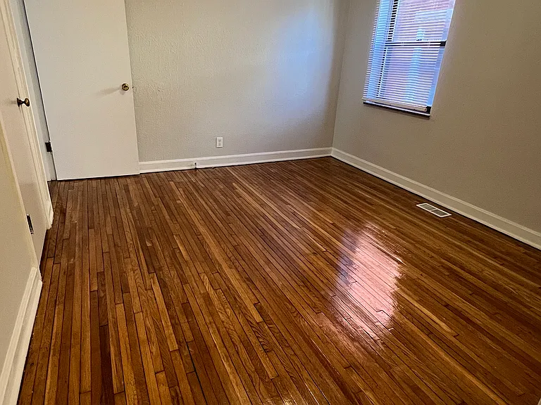 2121 9th Ave #1 — Photo 16