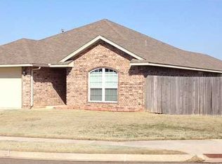 1437 Deer Chase Dr, Norman, OK 73071