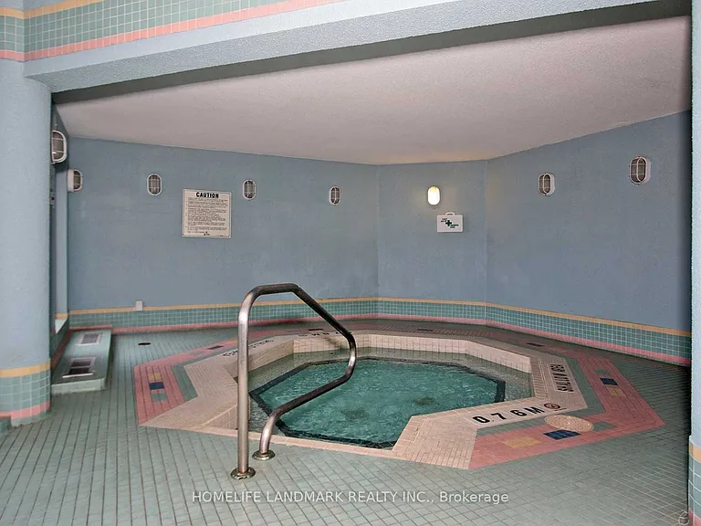 2460 Eglinton Ave E #901 — Photo 31