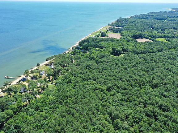 4th image of Devils Wood Yard Rd