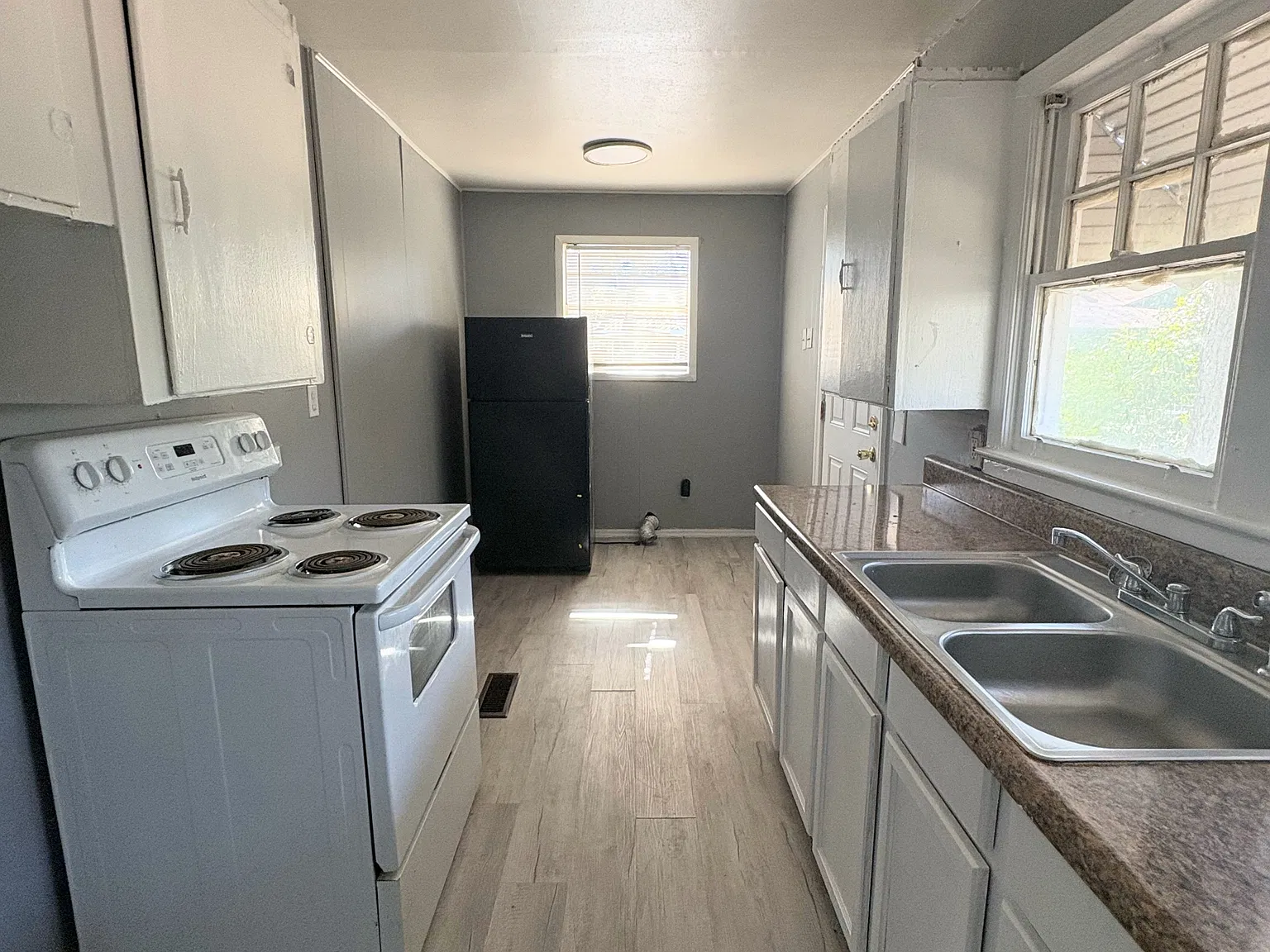 604 Lexington Street (Gs Buyers) - 1 — Photo 3