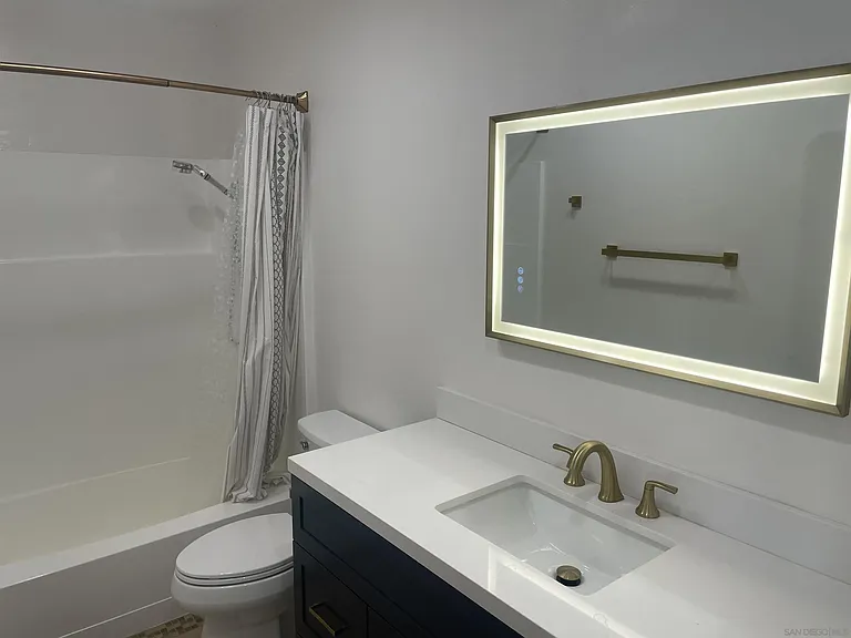 1834 Eastwood Ln — Photo 14