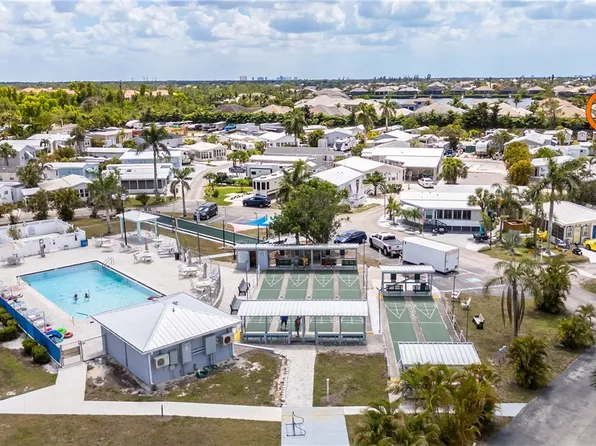 5756 Pink Panther Dr, Fort Myers, FL 33908