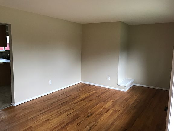 2nd image of 31165 Stricker Dr