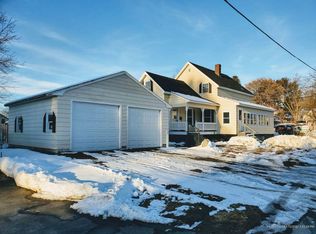 74 North St, Waterville, ME 04901