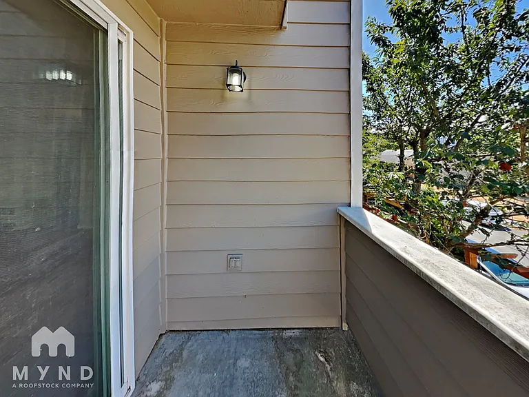 323 NW 103rd St — Photo 11