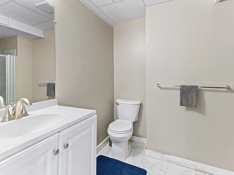 42137 Trent Dr — Photo 7