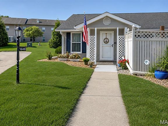 2nd image of 1349 Normandy Dr