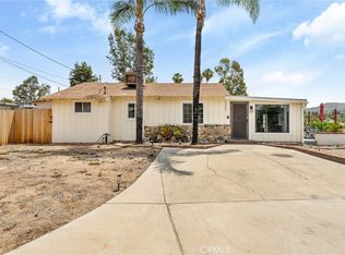 40795 Crest Dr, Hemet, CA 92544