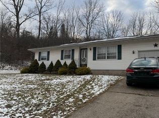 25 Burgess St, Auburn, NY 13021