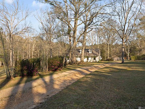 3rd image of 9821 Bank Street Ext