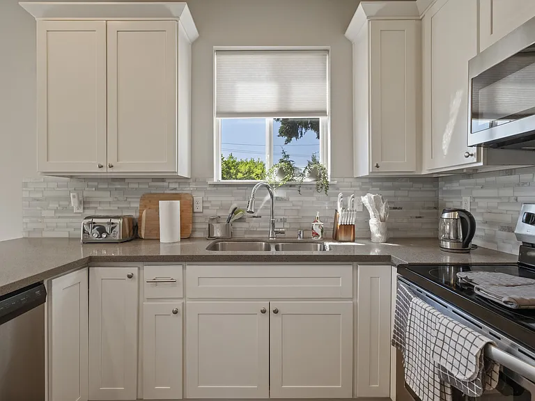 Columbia Cir SW — Photo 3