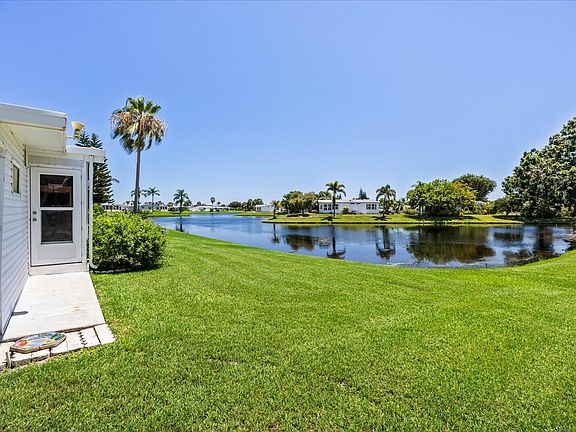 4th image of 8498 Labelia Court