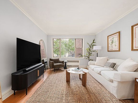 2nd image of 225 E 76th St #3EF