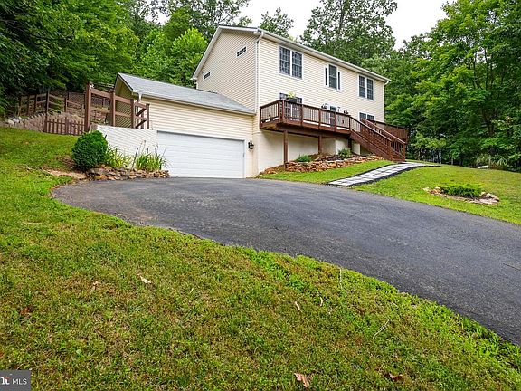 4th image of 2102 Gore Dr
