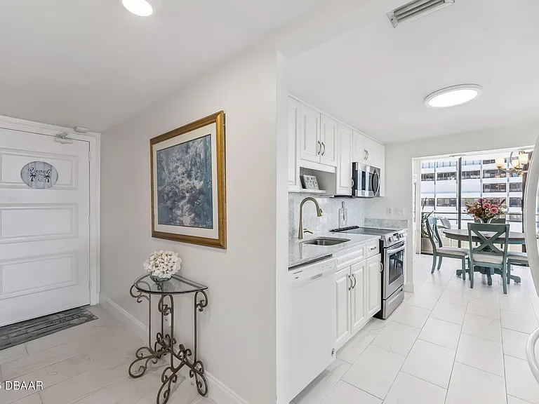2900 N Atlantic Ave #1106 — Photo 5