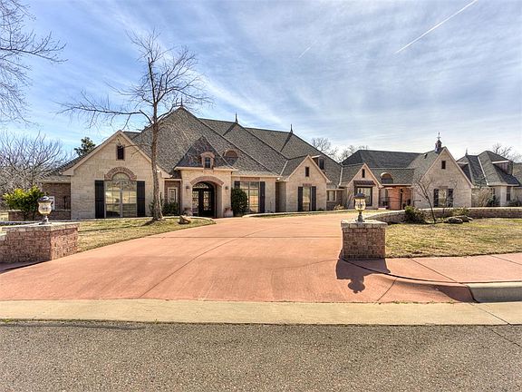 3rd image of 4808 Rose Rock Dr