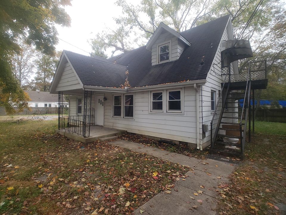 1st image of 810 E Vine St #1