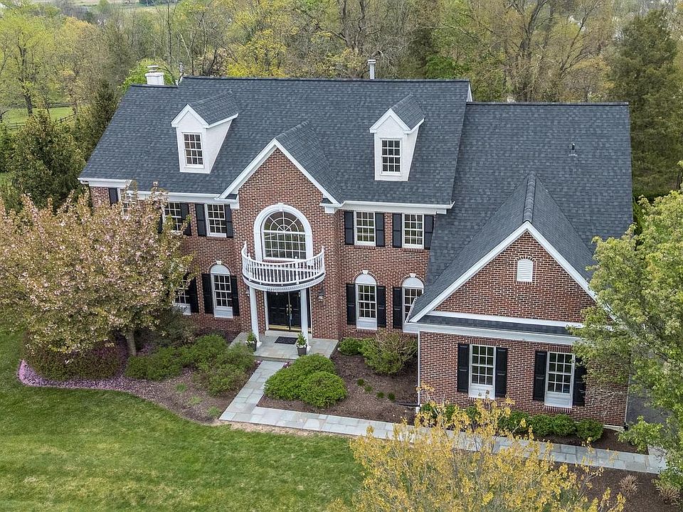 1st image of 2517 Lockleigh Rd