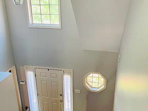 4th image of 2004 Stonewood Ln