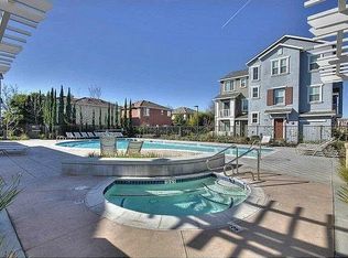 197 Greyhawk Ct, Mountain View, CA