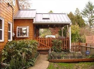 1670 N Davis St, Cornelius, OR 97113