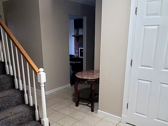 3rd image of 3 Country Oaks Dr