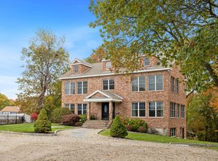 9 Bagnall Ave, Saugus, MA 01906