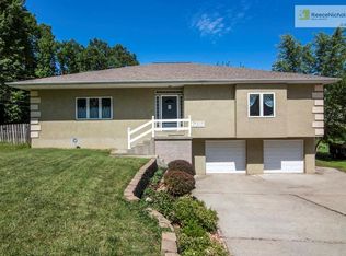 2007 Plymouth Rd, Independence, MO 64058