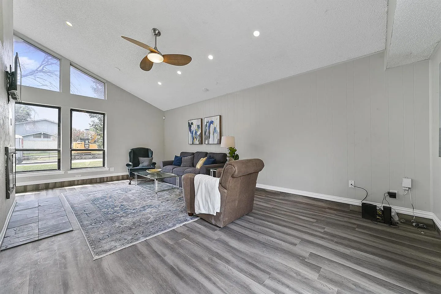 Private Room in well-maintained Garland home | Flexible terms & shared amenities — Photo 2
