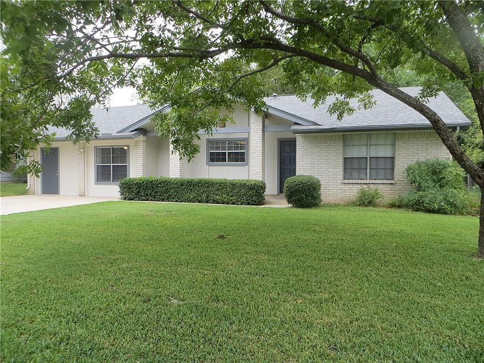 1st image of 2701 Cottonwood Dr