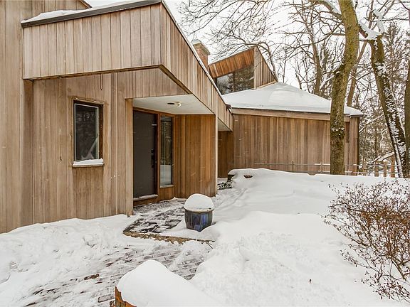 3rd image of 103 Harvest Rd