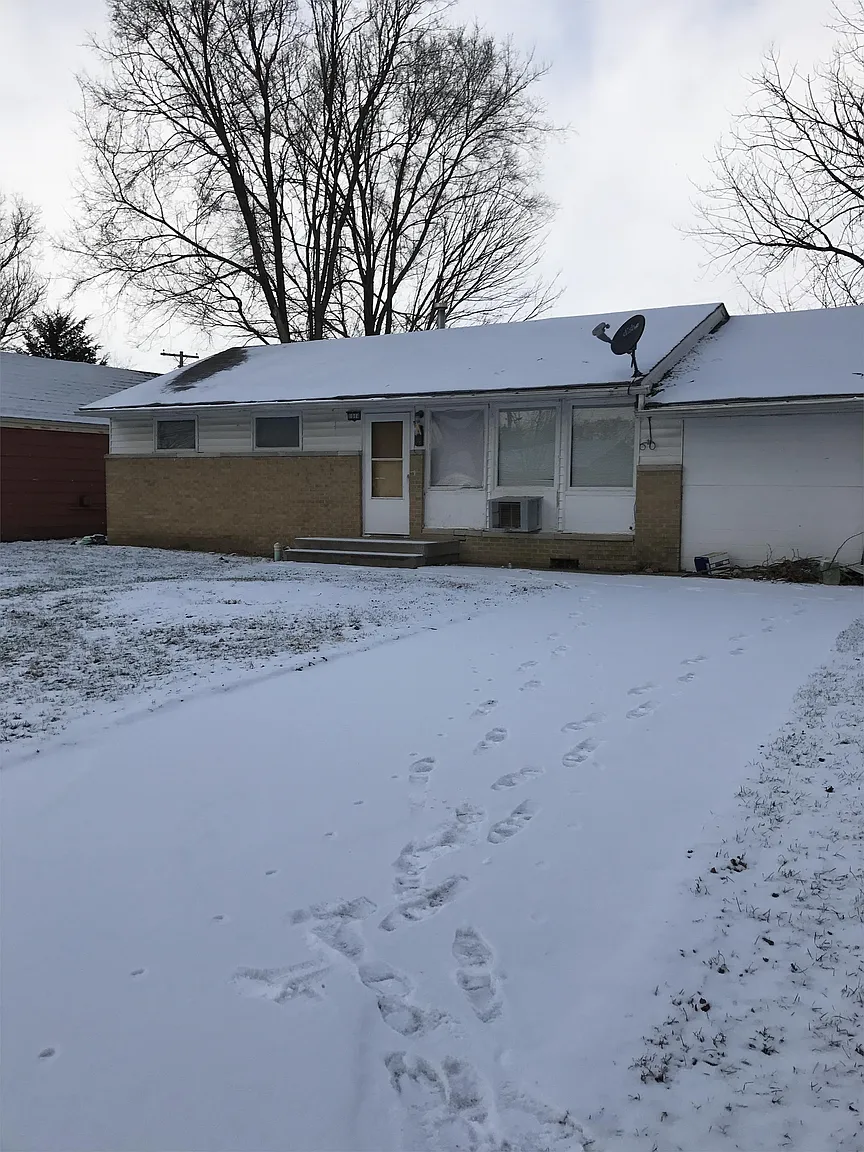 1014 Northwood St photo 1