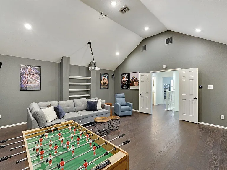 7309 Springfield Dr — Photo 18