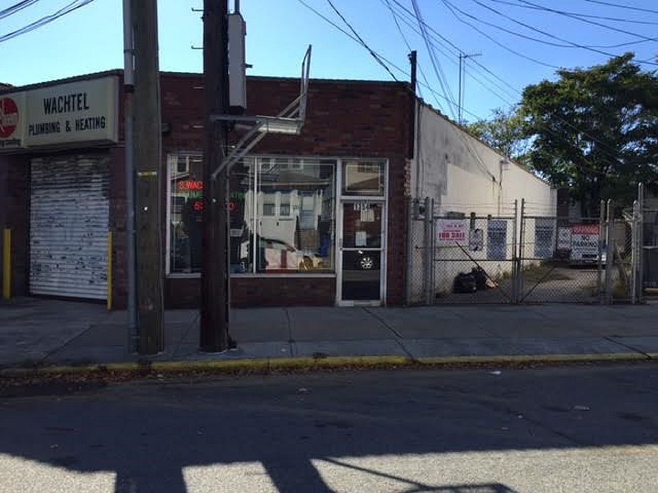 1st image of 1354 E 64th St #1