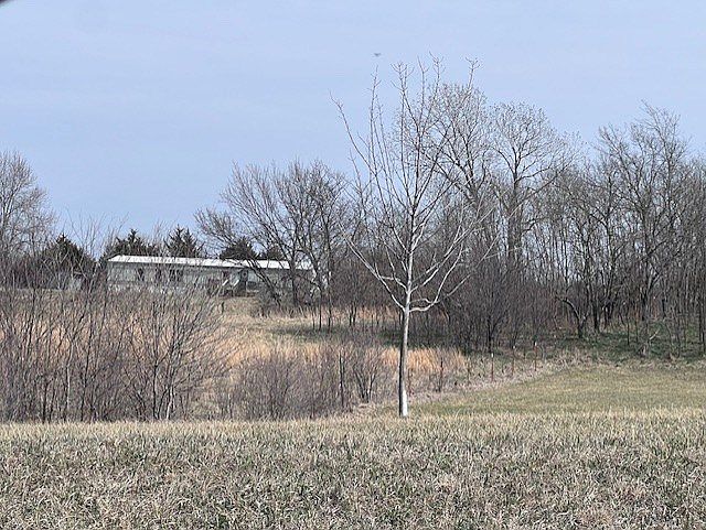 2nd image of 5550 SE Heimbaugh Rd